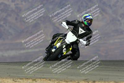 media/Feb-12-2022-SoCal Trackdays (Sat) [[3b21b94a56]]/Turn 9 Set 2 (1140am)/